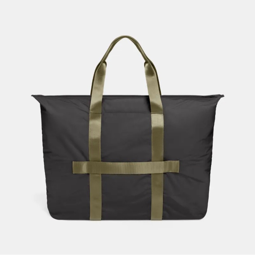 AWAY packable carryall tote